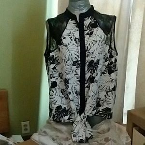 Sleeveless lace a cotton blouse! NWT!